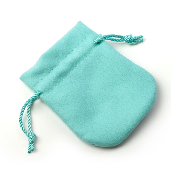 ✨SOLD OUT✨Capricorn Constellation Engraved Necklace✨ - Picture 4 of 5